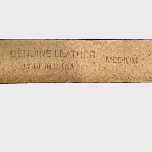 Lake Shore Drive Leather Belt Size M Silvertone Ornate Buckle Hinge Inserts Boho - Picture 13 of 14